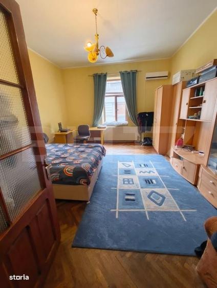Casă cu 4 camere semidecomandat cu Teren 473 Mp în Ultracentral