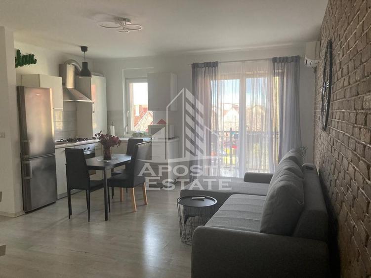 Apartament cu 3 camere decomandat în Dumbrăvița
