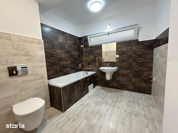 Casă cu 5 camere cu Teren 375 Mp în Europa