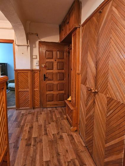 Apartament cu 3 camere decomandat în Banat