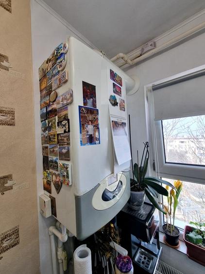 Apartament cu 3 camere semidecomandat, mobilat în Casa de Cultură