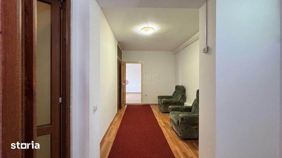 Apartament cu 3 camere în Central