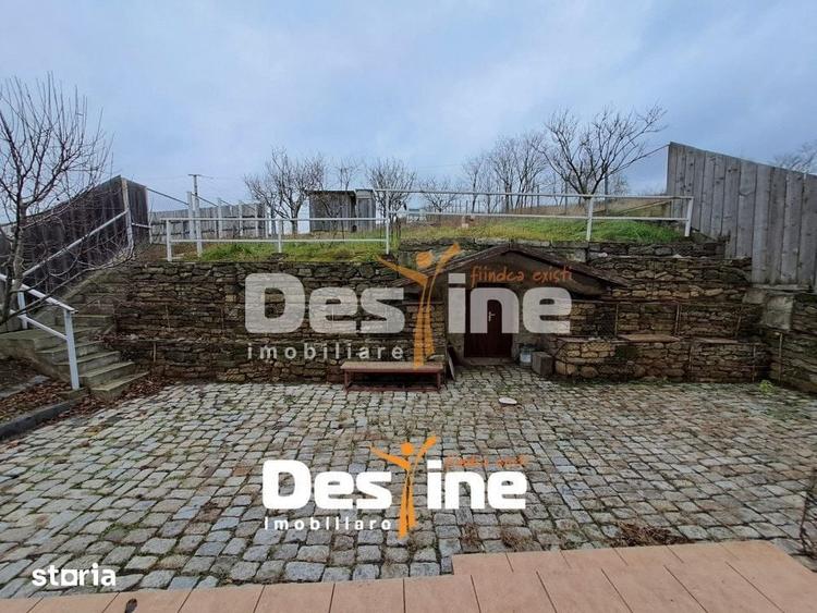 Casă cu 4 camere cu Teren 500 Mp în Lețcani