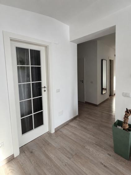 Apartament cu 2 camere decomandat, mobilat în Prelungirea Ghencea