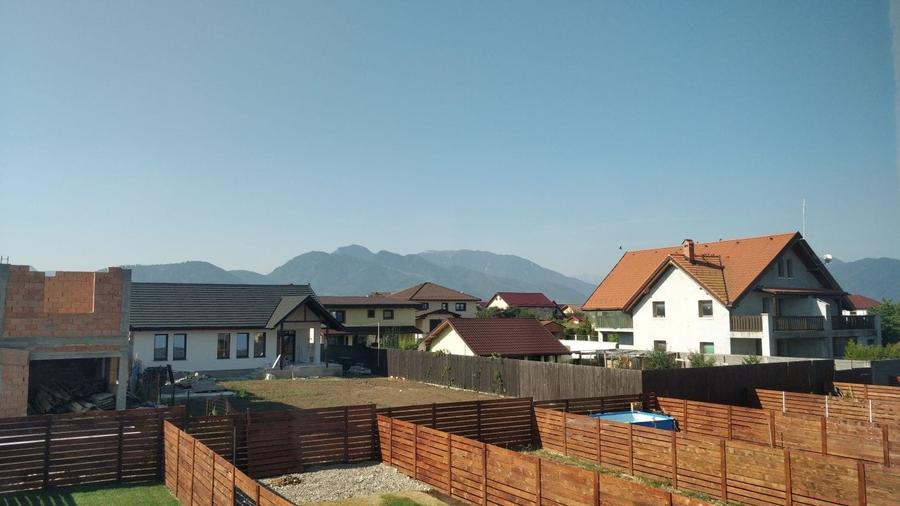 Casă cu 4 camere cu Teren 380 Mp în Tărlungeni