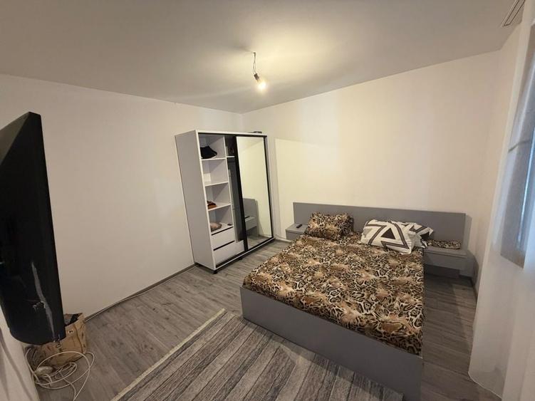 Casă cu 3 camere cu Teren 350 Mp în Giurgiului