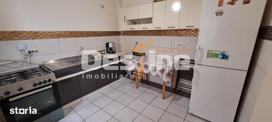 Casă cu 8 camere cu Teren 300 Mp în Ciurea