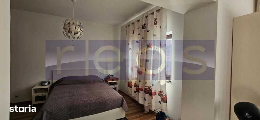 Casă cu 4 camere cu Teren 275 Mp în Pieptănari