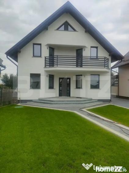 Casa Premium cu 6 camere, 238 mp utili, zona centrala, Radau - 13