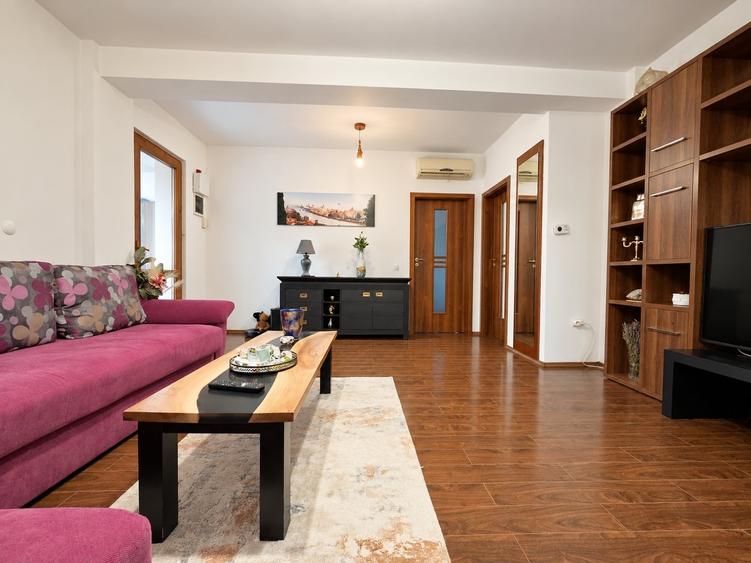 Apartament cu 2 camere semidecomandat în Siderurgiștilor