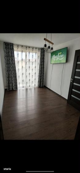 Apartament cu 1 camera ,decomandat ,zona porii - 4