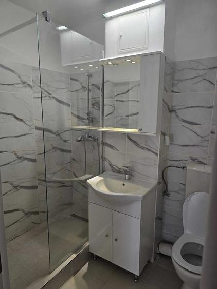 Apartament cu 2 camere decomandat în Apusului