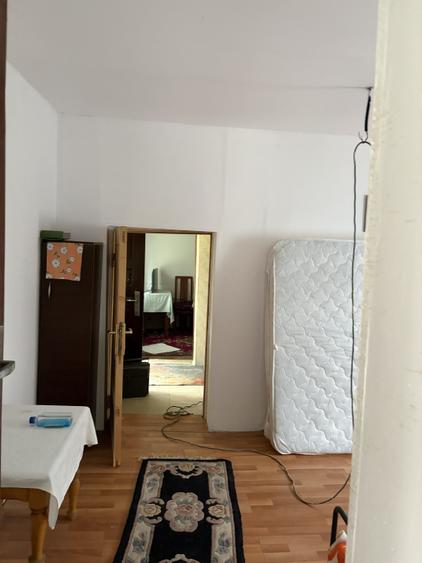 Casă individuală cu 3 camere cu Canalizare în Afumați