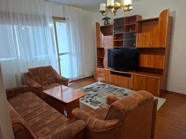 Apartament cu 2 camere semidecomandat, mobilat în Dorobanți