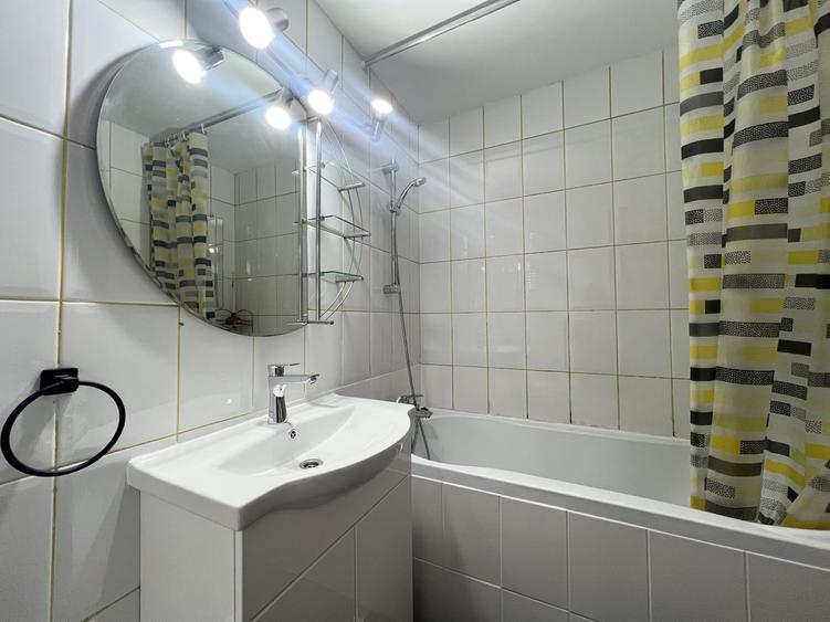 Apartament cu 2 camere decomandat, mobilat în Nerva Traian