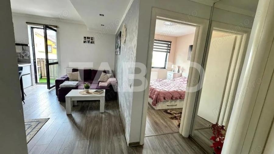 Apartament cu 3 camere semidecomandat în Central