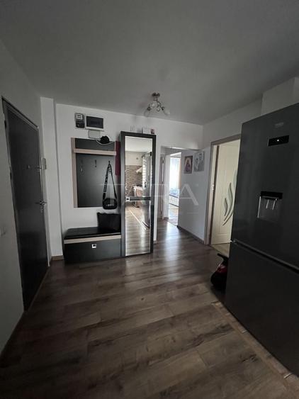 Apartament cu 3 camere decomandat în Mărăști — fotografia 1