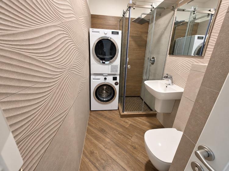 Apartament cu 3 camere decomandat, mobilat în Ștefan cel Mare