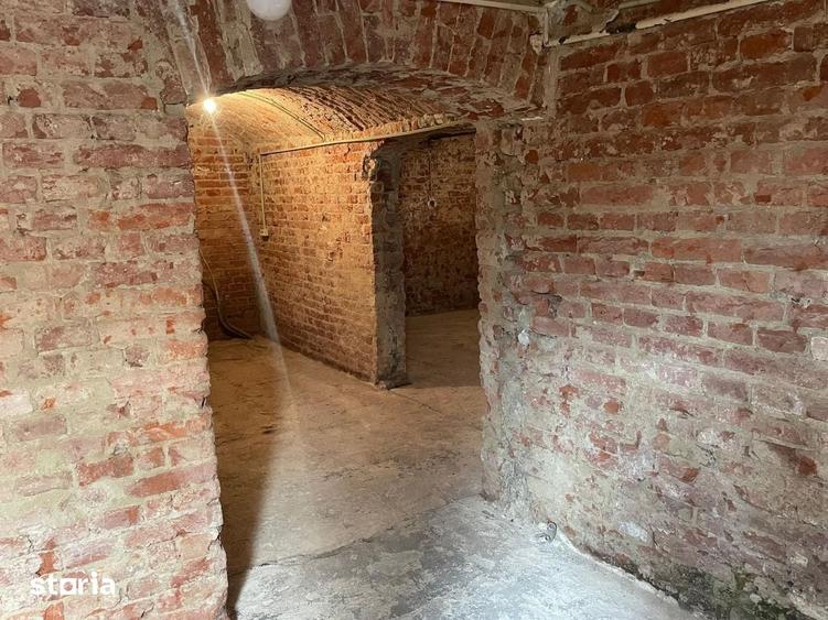 Apartament cu 5 camere în Orașul Nou