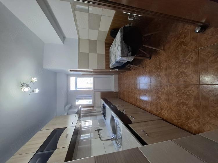 Apartament cu 2 camere decomandat în Micro 18