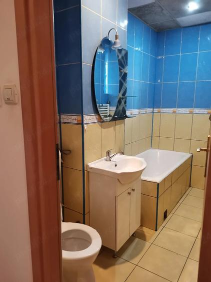 Apartament cu 2 camere decomandat în Drăgășani
