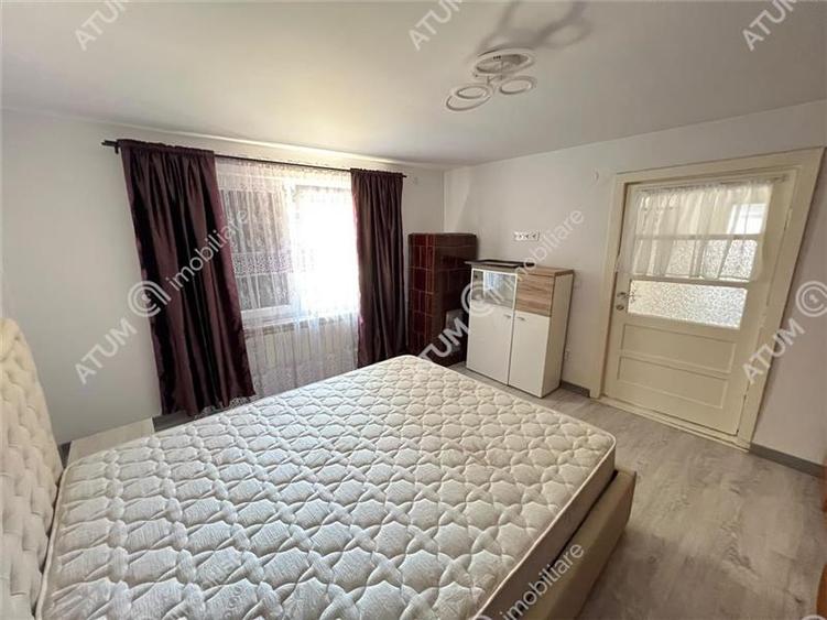 Casă individuală cu 3 camere cu Canalizare în Poplaca