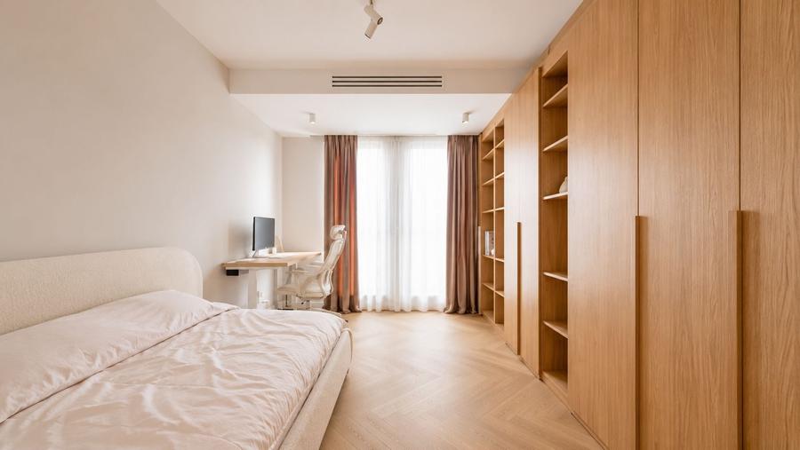 Apartament cu 3 camere decomandat, mobilat în Băneasa