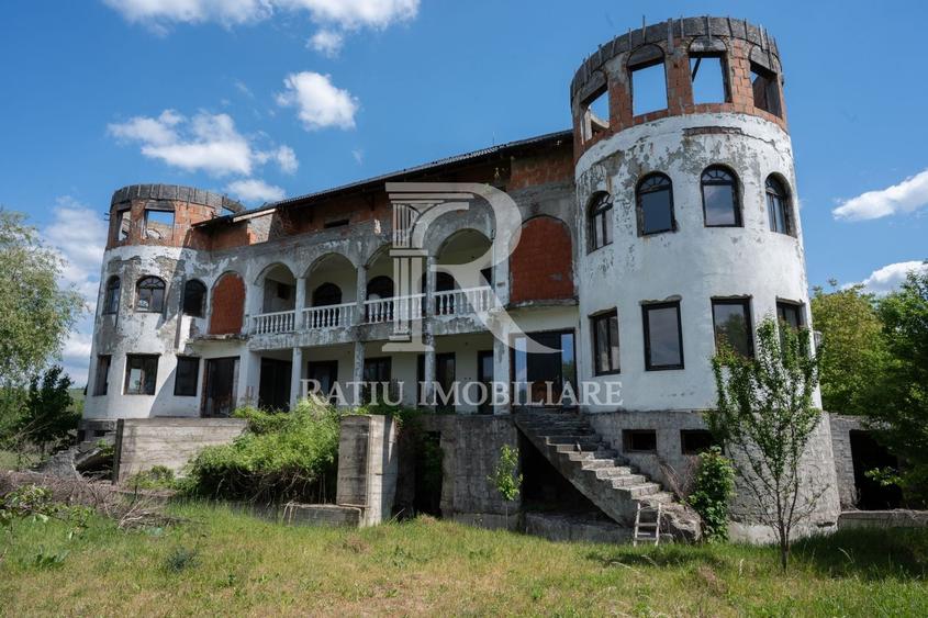 Casă cu 12 camere cu Canalizare în Gheghie