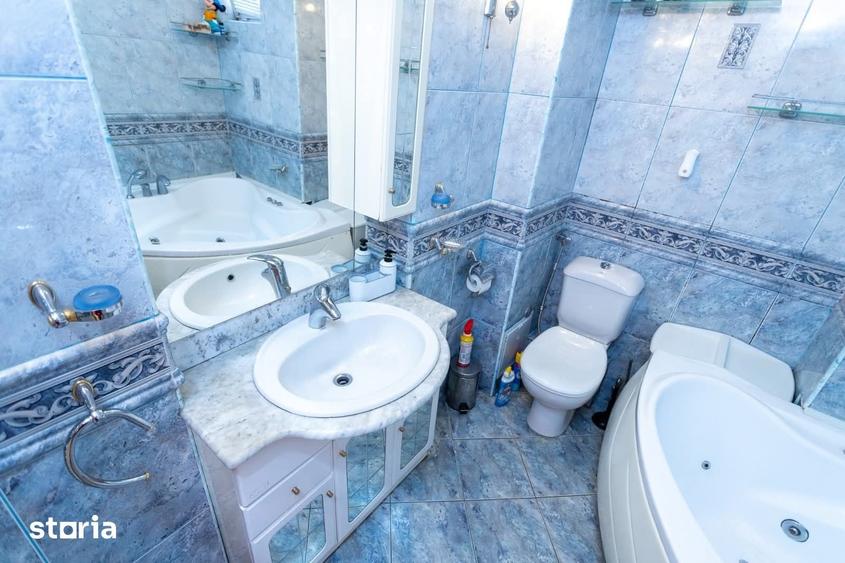 Apartament cu 3 camere decomandat în Central