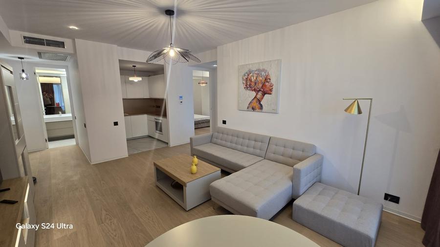Apartament cu 3 camere decomandat în Floreasca