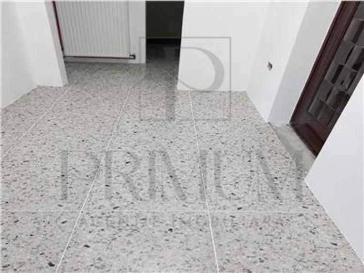 Apartament cu 2 camere decomandat în Aradului