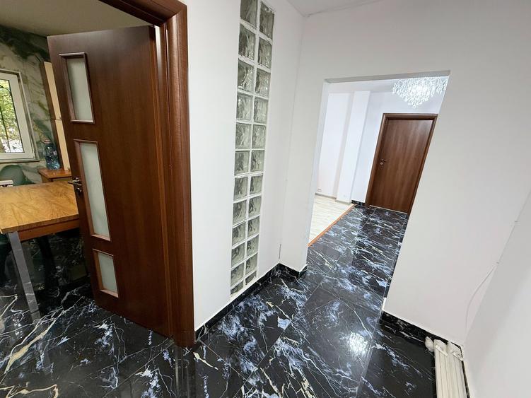 Apartament cu 4 camere decomandat în Vitan Mall