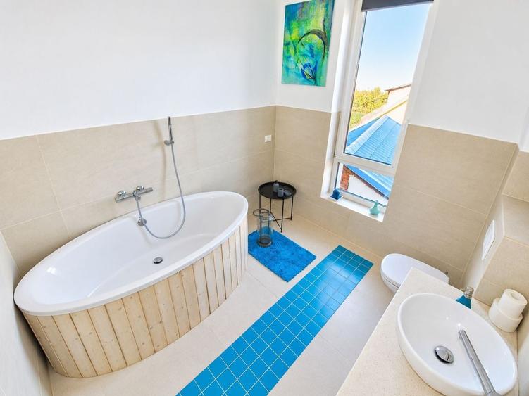 Apartament cu 3 camere decomandat, mobilat în Bălcescu