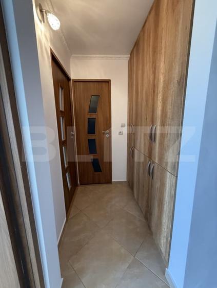 Apartament cu 3 camere decomandat în Micro 16
