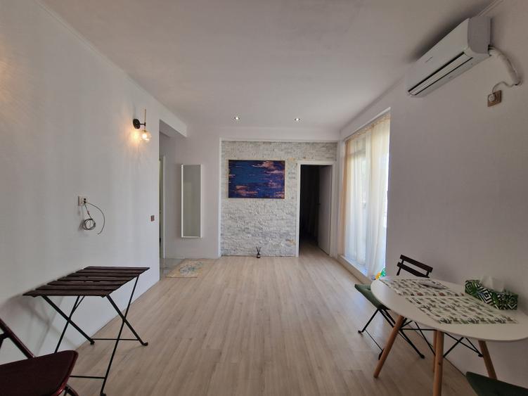 Apartament cu 2 camere semidecomandat, mobilat în Nord
