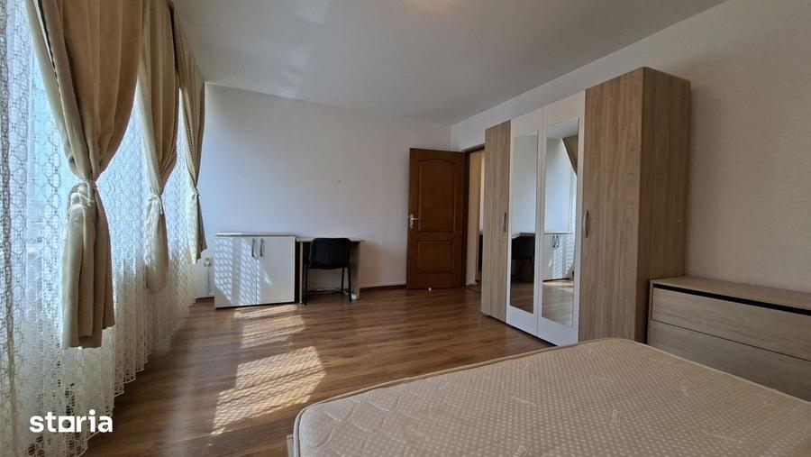 Apartament cu 3 camere decomandat, mobilat în 7 Noiembrie