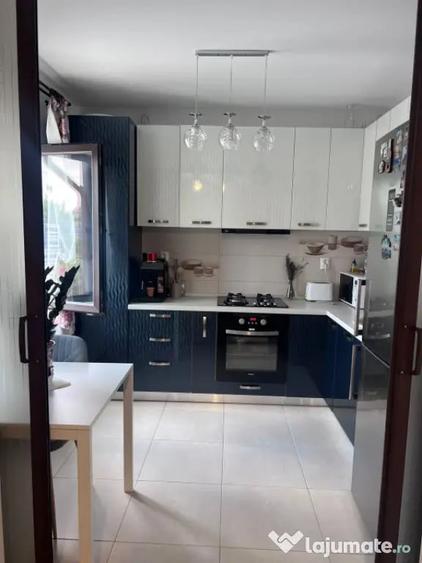 Casă cu 5 camere cu Teren 360 Mp în Central