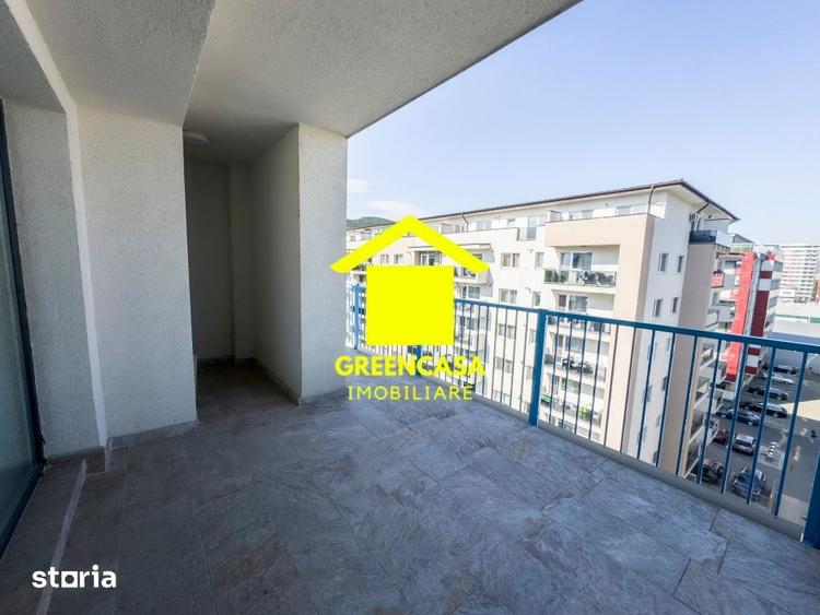 Apartament cu 3 camere semidecomandat în Florești