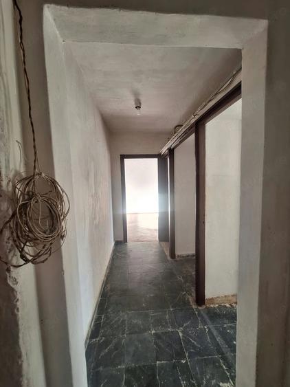 Apartament cu 2 camere nedecomandat în Central