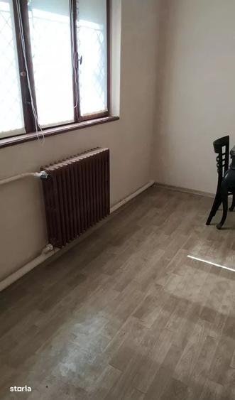 Apartament cu 3 camere decomandat în 1 Decembrie 1918