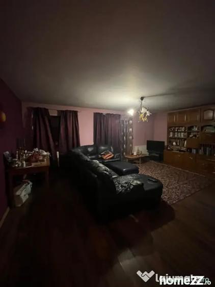 Casă cu 5 camere cu Teren 581 Mp în Central