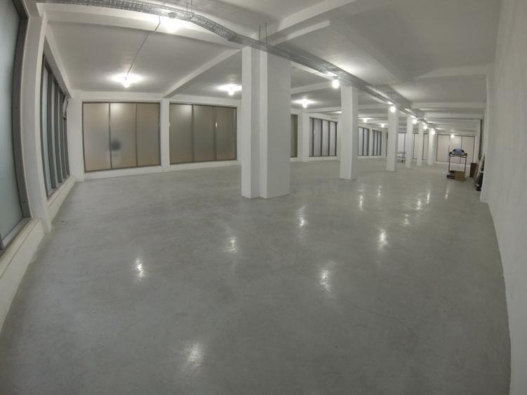 Pipera la 1km distanta de rondul omv. - 1