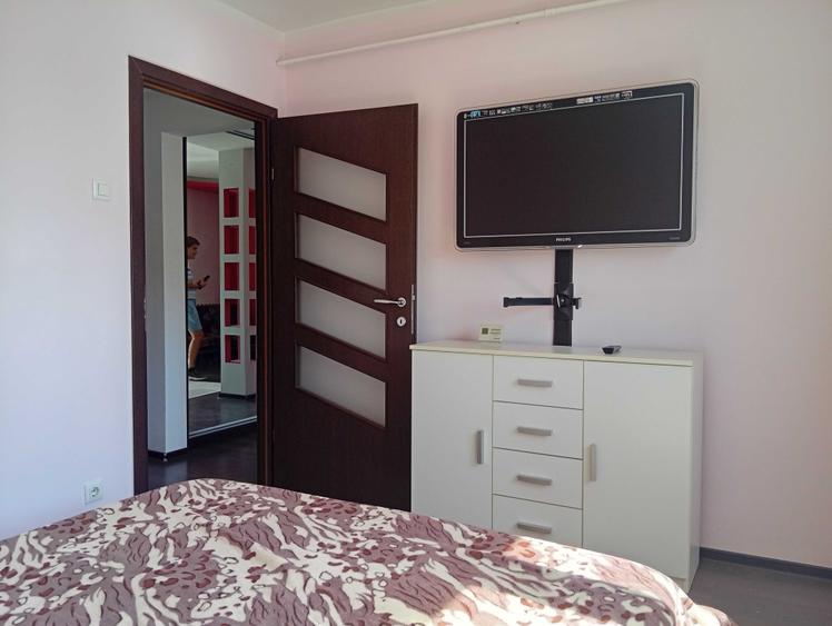 Apartament cu 2 camere decomandat în Mircea cel Bătrân