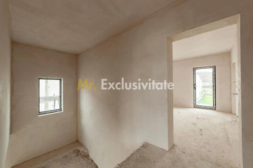 Casă cu 4 camere cu Teren 470 Mp în Micești