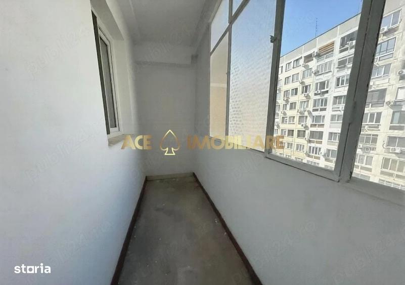 Apartament cu 3 camere în Tineretului