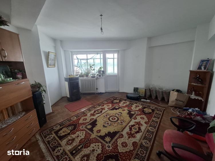 Apartament cu 3 camere în Bistrița Lac
