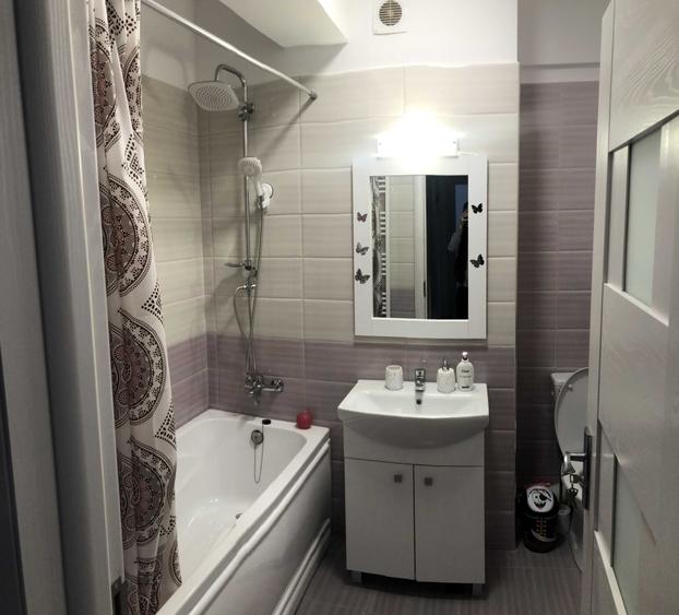 Apartament cu 2 camere decomandat în Prundu