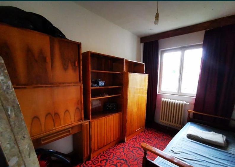 Apartament cu 3 camere nedecomandat în Circumvalațiunii