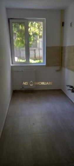 Apartament cu 2 camere decomandat în Apărătorii Patriei