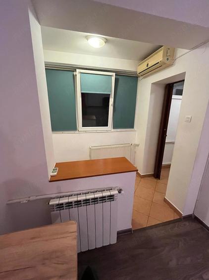 Garsonieră semidecomandată în Titan